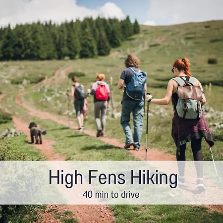 בית נופש Paulis Cozy 4-bedroom Vacation - With 4 Bathrooms Sun Terrace & Sauna, To Hike & Bike, To Chil & Meet בולאנז'