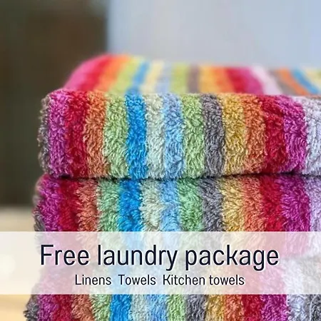 Paulis Cozy 4-bedroom Vacation - With 4 Bathrooms Sun Terrace & Sauna, To Hike & Bike, To Chil & Meet 別荘