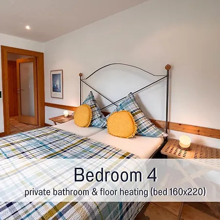 בית נופש Paulis Cozy 4-bedroom Vacation - With 4 Bathrooms Sun Terrace & Sauna, To Hike & Bike, To Chil & Meet