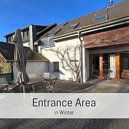 Paulis Cozy 4-bedroom Vacation - With 4 Bathrooms Sun Terrace & Sauna, To Hike & Bike, To Chil & Meet Сasa de vacaciones Büllingen