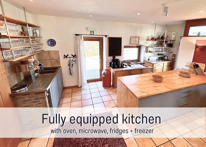 Σπίτι διακοπών Paulis Cozy 4-bedroom Vacation - With 4 Bathrooms Sun Terrace & Sauna, To Hike & Bike, To Chil & Meet *