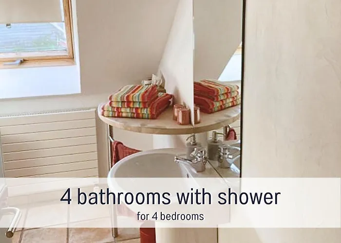 Paulis Cozy 4-bedroom Vacation - With 4 Bathrooms Sun Terrace & Sauna, To Hike & Bike, To Chil & Meet Bullange