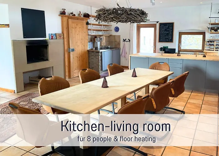 Σπίτι διακοπών Paulis Cozy 4-bedroom Vacation - With 4 Bathrooms Sun Terrace & Sauna, To Hike & Bike, To Chil & Meet Bullange